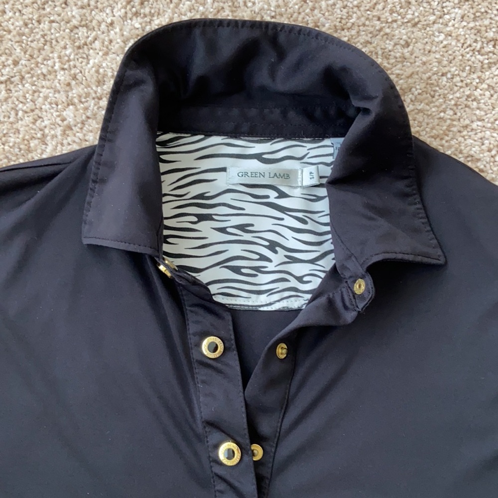 GREEN LAMB 3/4 sleeve Black Top - Picture 8 of 9
